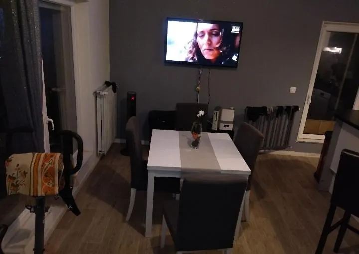 Chambre Privee Choisy-le-Roi 0*,  France